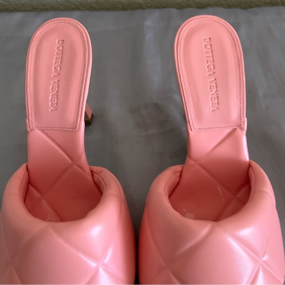 Bottega Veneta Lido Pink Quilted Slip On Sandals Shoes 38.5 STUNNING - Picture 5 of 14